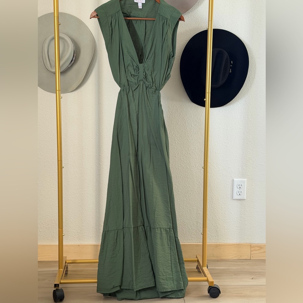 Ingrid & Isabel Forest Green Maxi Dress